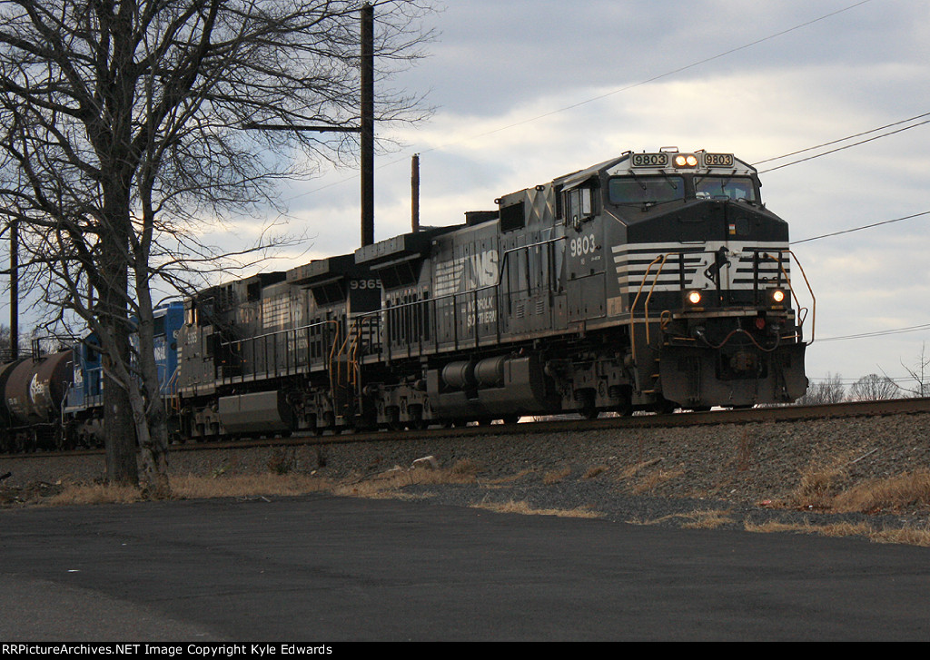 NS C40-9W #9803 on 14G